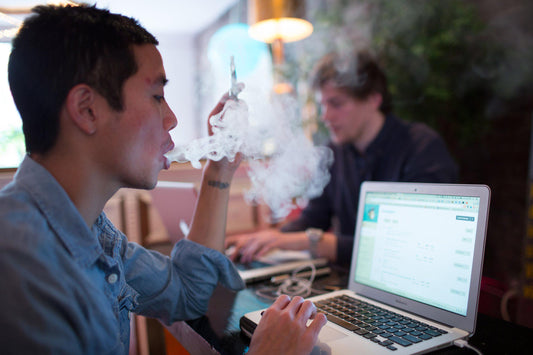 How to Vape Correctly